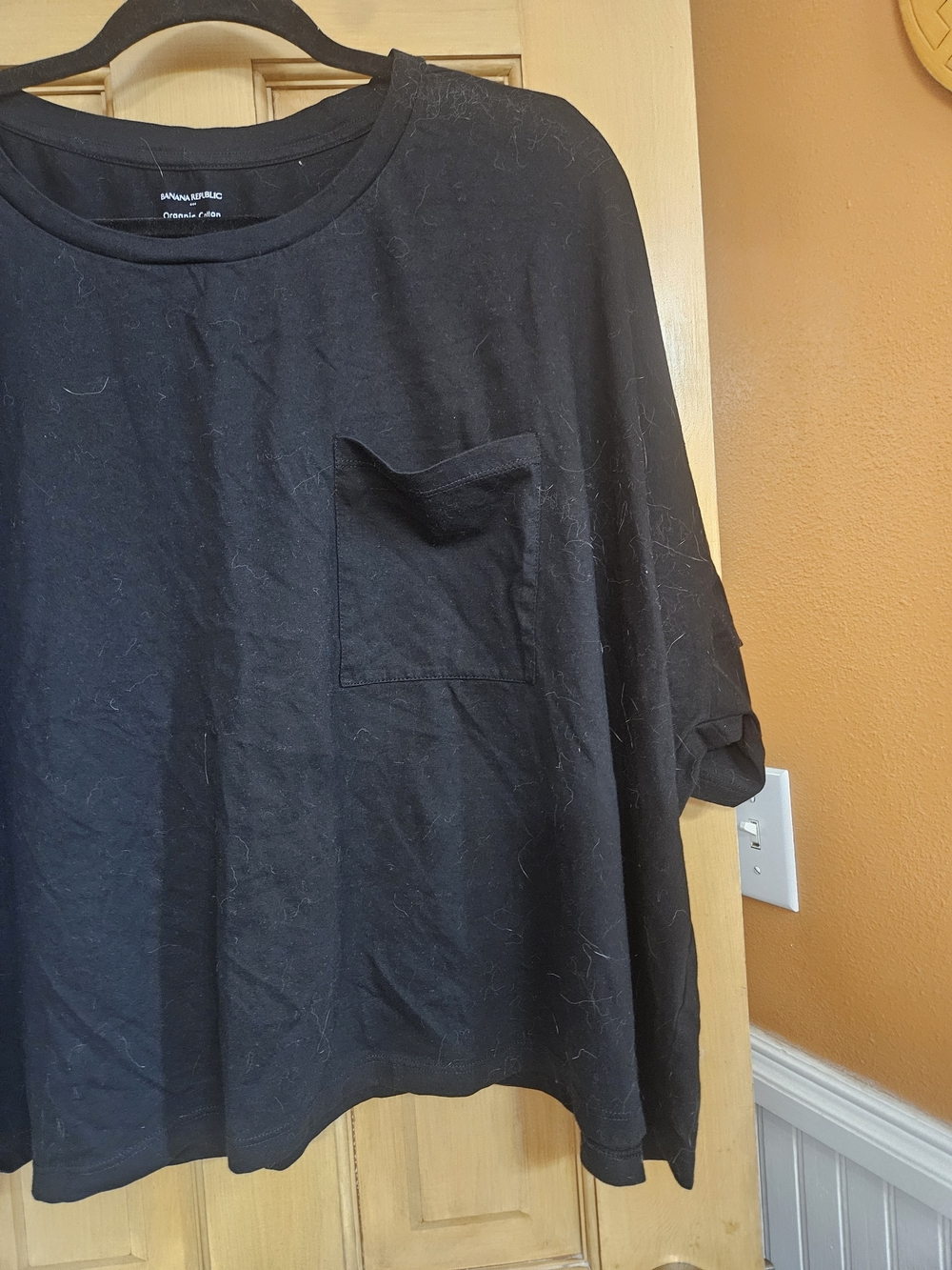 Banana Republic Black Pocket Crewneck Shirt - Organic Cotton - Picture 2 of 2
